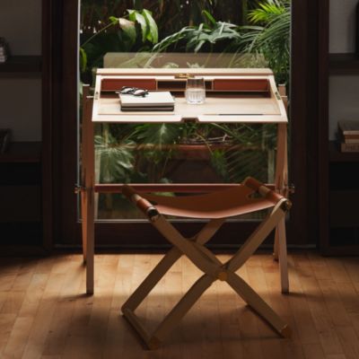 Desks - Design furniture and exceptional lighting | Hermès USA